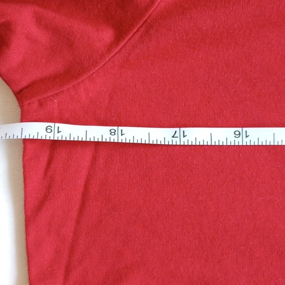 NWOT Gingerbread Man Bite Me T-shirt Unisex M Flashing Lights Ugly Sweater - Picture 6 of 7